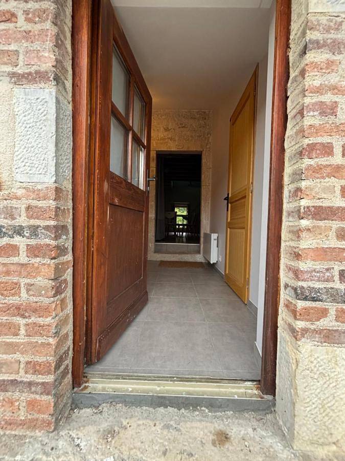 Gîte pour 5 personnes, avec terrasse à Saint-Parize-le-Châtel - 3