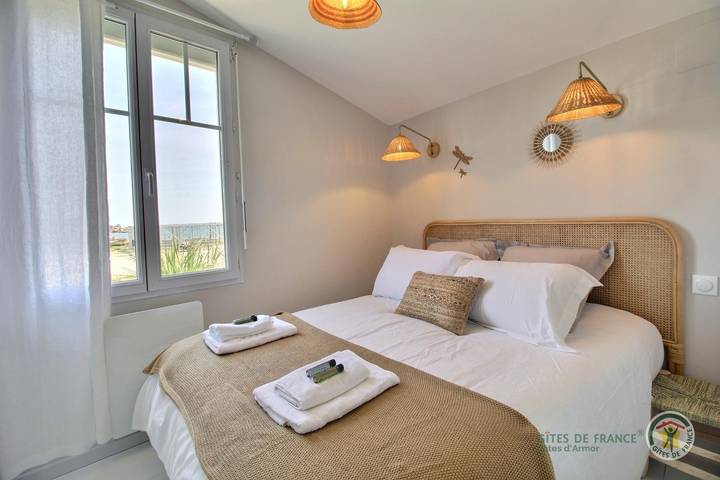 Gîte pour 3 personnes, avec vue et jardin - 1