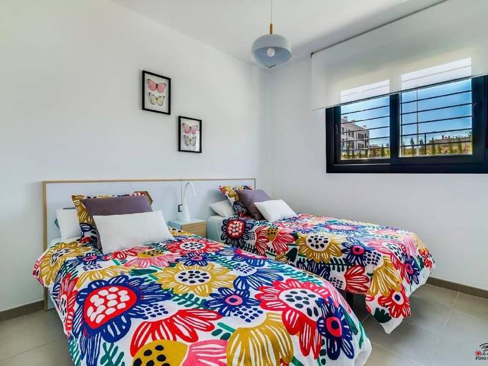 Gîte pour 8 personnes, avec Terrasse ainsi que Jardin et Piscine à Elche - 3
