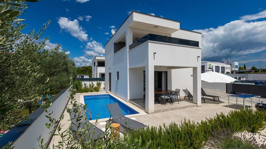 Ferienhaus für 8 Personen, mit Garten und Terrasse