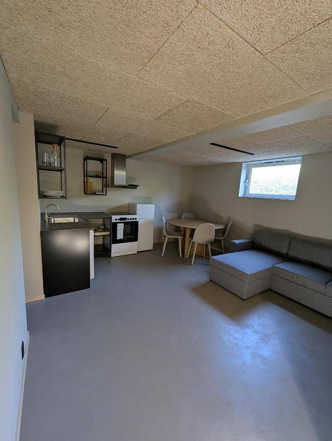 Gîte pour 4 personnes, avec jardin et terrasse à Leknes - 2