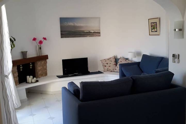 Villa for 4 people, with terrace and pool - 1