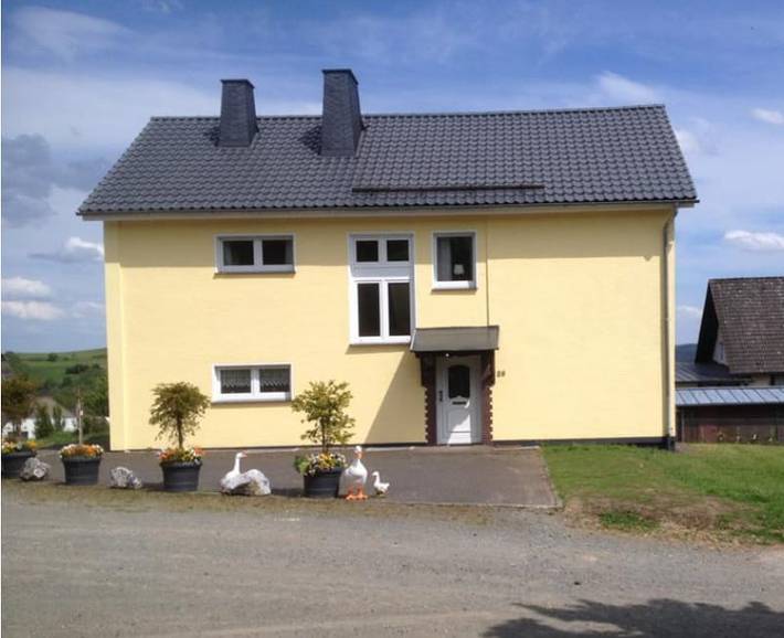 Ferienhaus für 4 Personen, mit Garten in Hallenberg