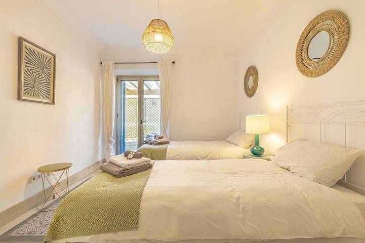 Apartamento entero, Harbor/Canal view 2-bedroom apartment in Puerto Sotogrande, Spain in Sotogrande, San Roque