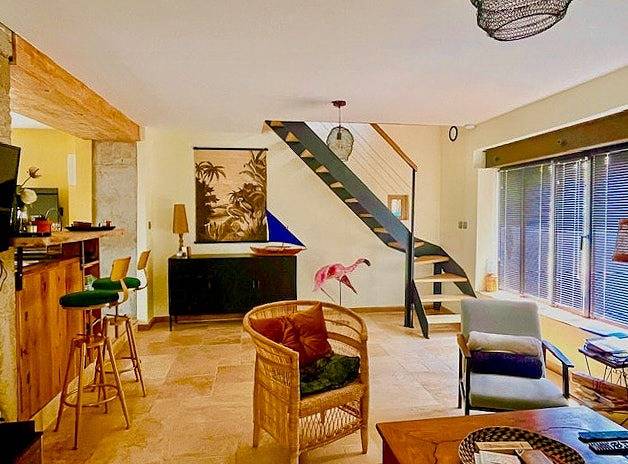 Ferienhaus mit Naturpool in Burgund in Saint-Pierre-de-Varennes, Autun und Umgebung