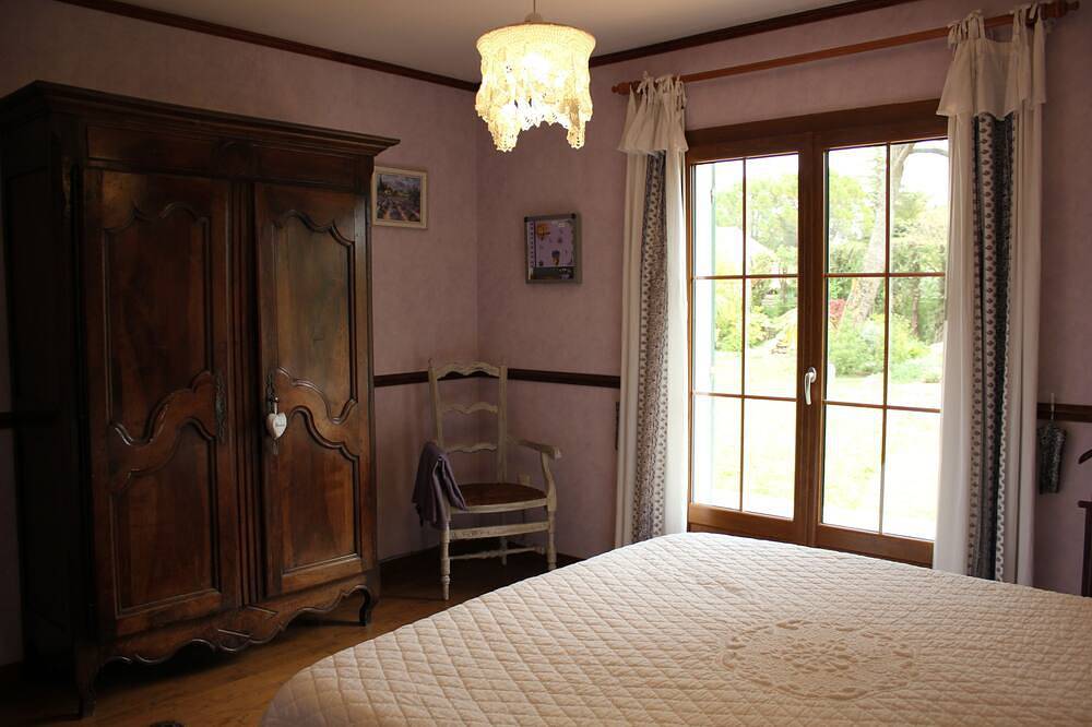 Villa mit Plage® Pool und großem schattigem Garten in der Provence und im Luberon. in Le Thor, Vaucluse