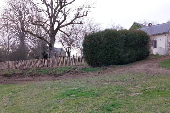 Rural cottage for 4 people on an organic farm with enclosed garden in Région d'Aubussargues