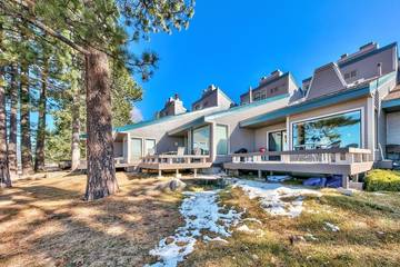 Vacation Home for 9 Guests in Bijou, South Lake Tahoe, Picture 2