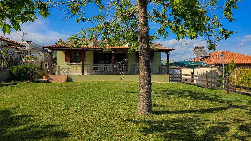 Location de vacances pour 6 personnes, avec Balcon ainsi que Terrasse et Vue dans Portes