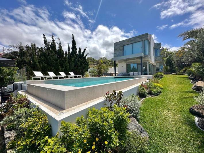 Chalet para 6 personas, con piscina además de vistas y jardín en Tacoronte