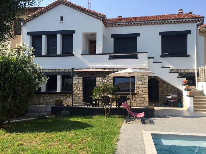 Chambre d’hôte pour 2 personnes, avec jardin et piscine