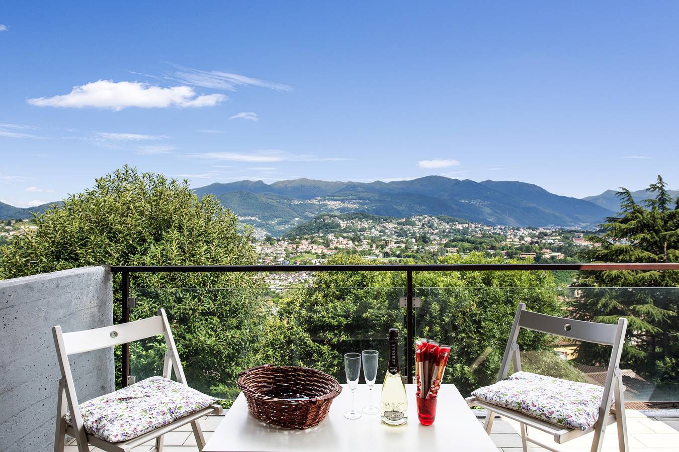 Ganze Wohnung, Pazzallo Panoramica in Pazzallo, Lugano