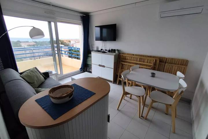 Appartement entier, Terrasse panoramique à 180° vue mer et étang in Frontignan, Côte méditerranéenne (France)