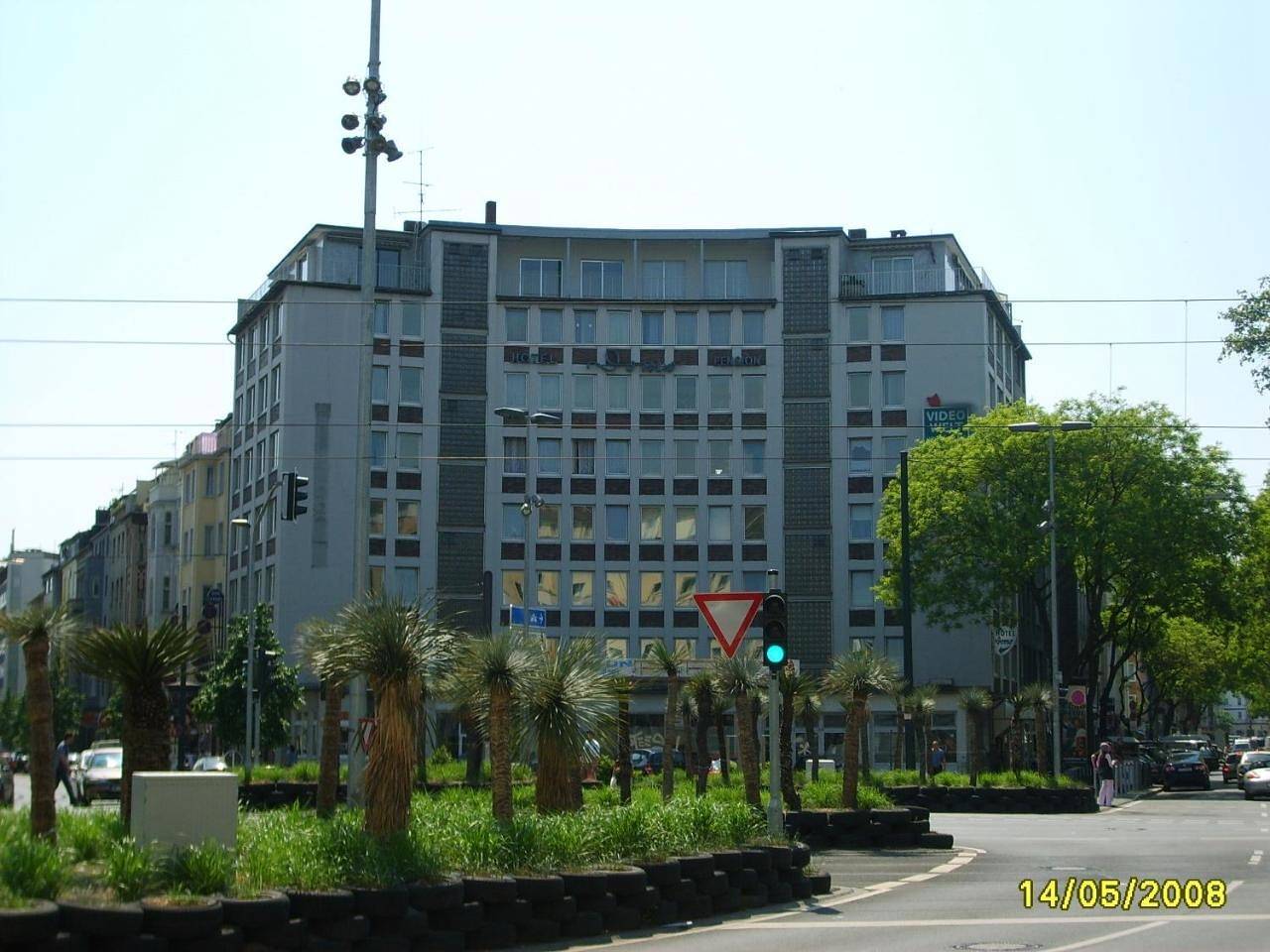 Domo Hotel Mondial in Düsseldorf-Friedrichstadt, Düsseldorf
