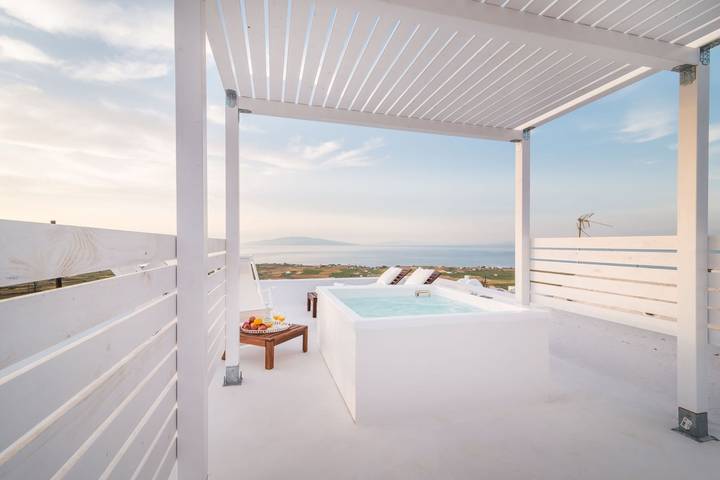 Location de vacances pour 8 personnes, avec jardin et vue sur l’océan à Santorin - 3
