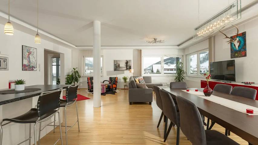 Ferielejlighed for 10 personer, med balkon i Schladming