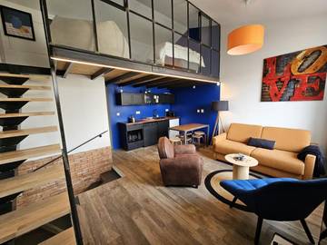 Gîte pour 3 personnes, avec vue ainsi que jardin et terrasse à Genas