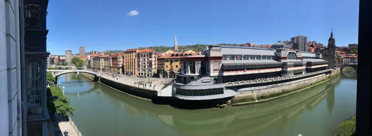 Entire apartment, Old Town & River (Casco Viejo Bilbao) E-Bi 1138 in Ibaiondo, Bilbao