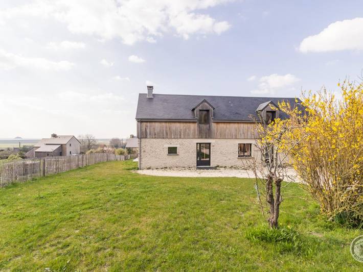 Gîte pour 6 personnes, avec jardin et jacuzzi