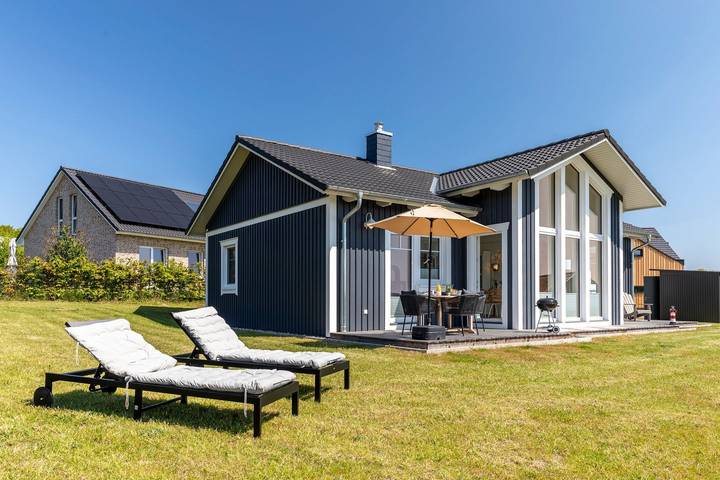Ferienhaus für 4 Personen, mit Ausblick und Garten sowie Sauna, mit Haustier in Hohwacht