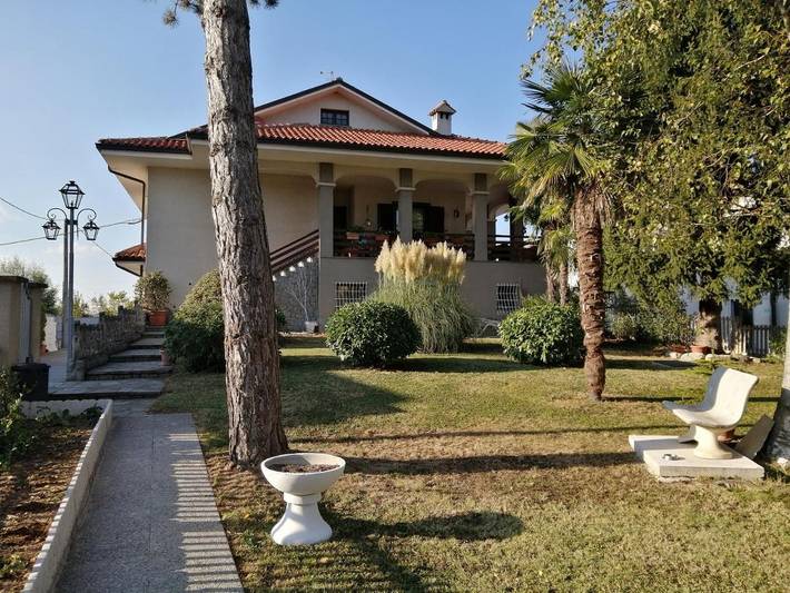 Location de vacances pour 3 personnes, avec jardin et vue à Narzole - 2