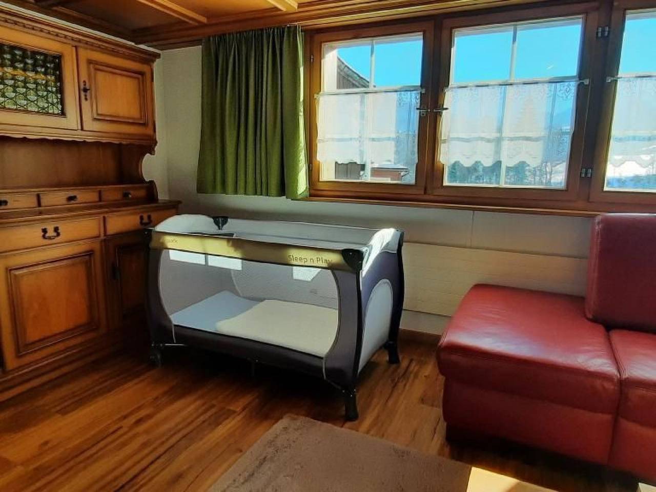 Ganze Wohnung, Gemütliche und geräumige Ferienwohnung in Nesslau, Zürich Voralpen