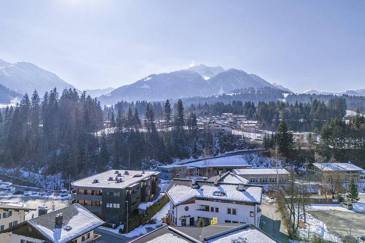 Hütte für 21 Personen, mit Terrasse und Garten sowie Sauna in Fieberbrunn