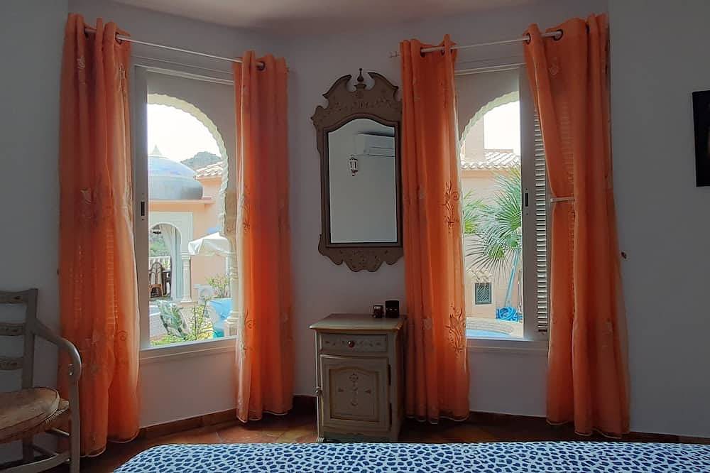 Luxury 3 Bd mountainside villa, spectacular sunsets. in Turre, Costa de Almería