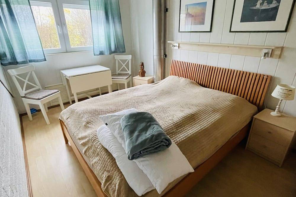 Ferienhaus in Bruinisse Zeeland mit Hund ,Gartensauna am Meer in Aquadelta, Bruinisse