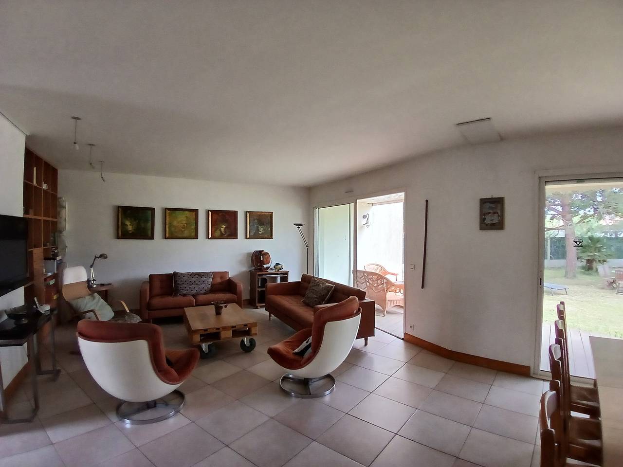 Spacious Family Home in Capbreton with Large Garden, Near Marina - Sleeps 11 in Capbreton, Côte d’Argent