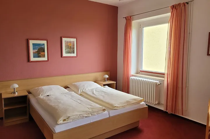 Doppelzimmer 12 Seeblick - Gästehaus Niederhof - nur 50 Meter bis zum in Sundhagen, Stralsund Umland