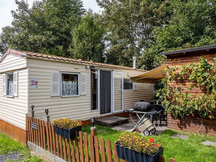 Camping für 4 Personen, mit Terrasse und Garten in Rheinland-Pfalz
