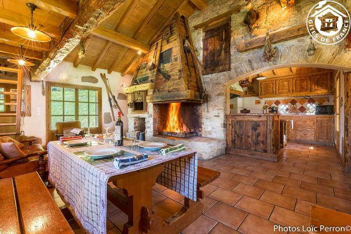 Gîte pour 10 personnes, avec terrasse dans Les Trois Vallées - 4