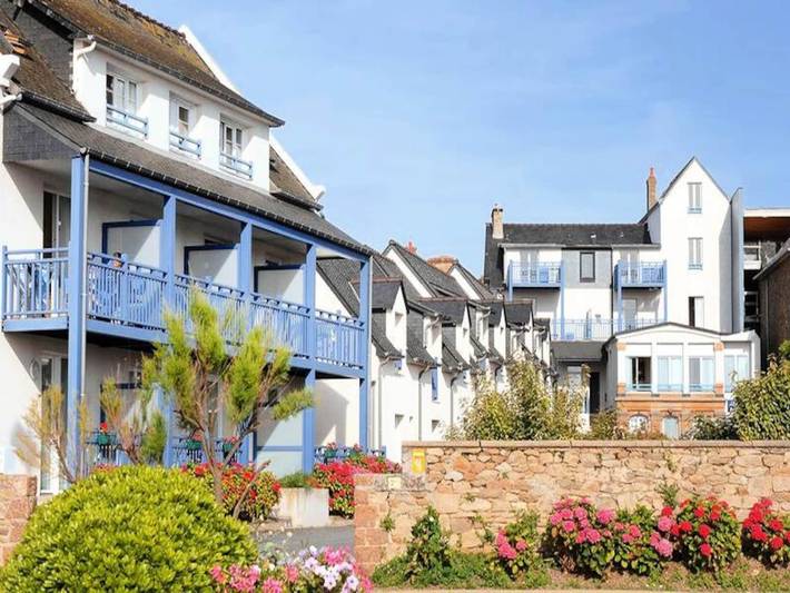 Gîte pour 4 personnes, adapté aux familles dans Office De Tourisme De Tregastel - 2