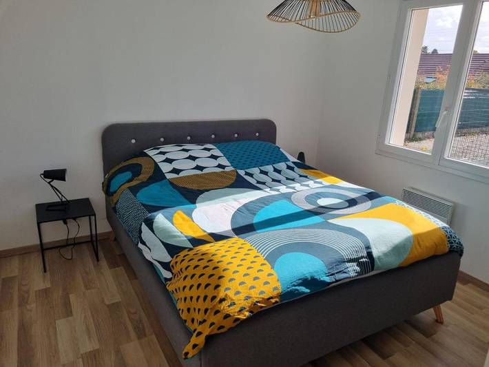Location de vacances pour 6 personnes, avec jardin et piscine à Saint-Denis-de-l'Hôtel - 4