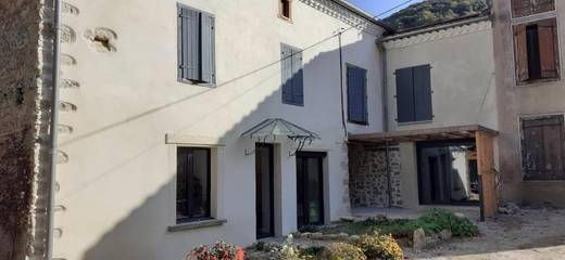Gîte pour 4 personnes, avec vue ainsi que jardin et terrasse à Dun (toponyme)