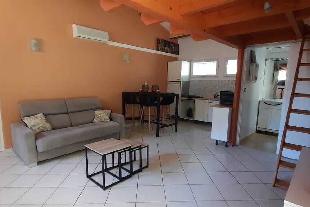Appartement entier, Studio en Provence verte à Bras, le calme absolu in Bras, Région de Brignoles