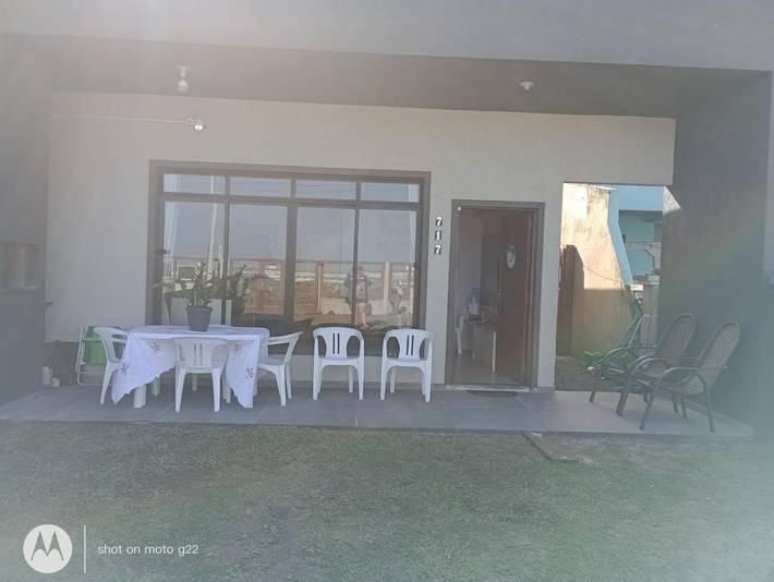 Casas e apartamentos de temporada para 8 pessoas, com balcão e vista, com animais de estimação em Tramandaí