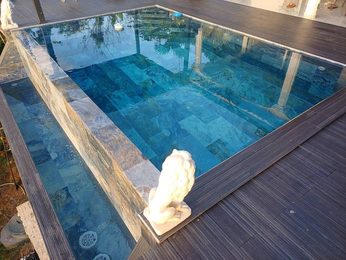 Villa 'Zion' con vista mare, Wi-Fi e aria condizionata in Plage de Ferry, Deshaies