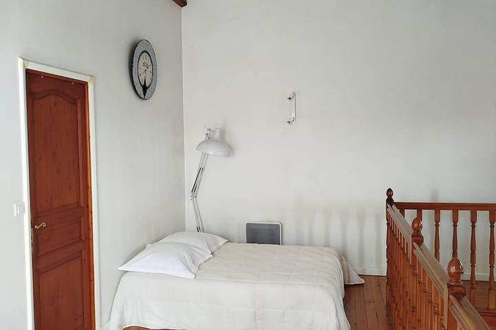 Location de vacances pour 12 personnes, avec terrasse et jardin, animaux acceptés à Saint-Vincent-d'Olargues - 3