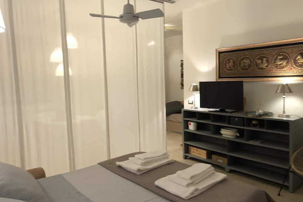 Ganze Wohnung, Landhaus in Dorf mit Pool in der Nähe von Castagneto Carducci und Bolgheri in Monteverdi Marittimo, Etruskische Küste