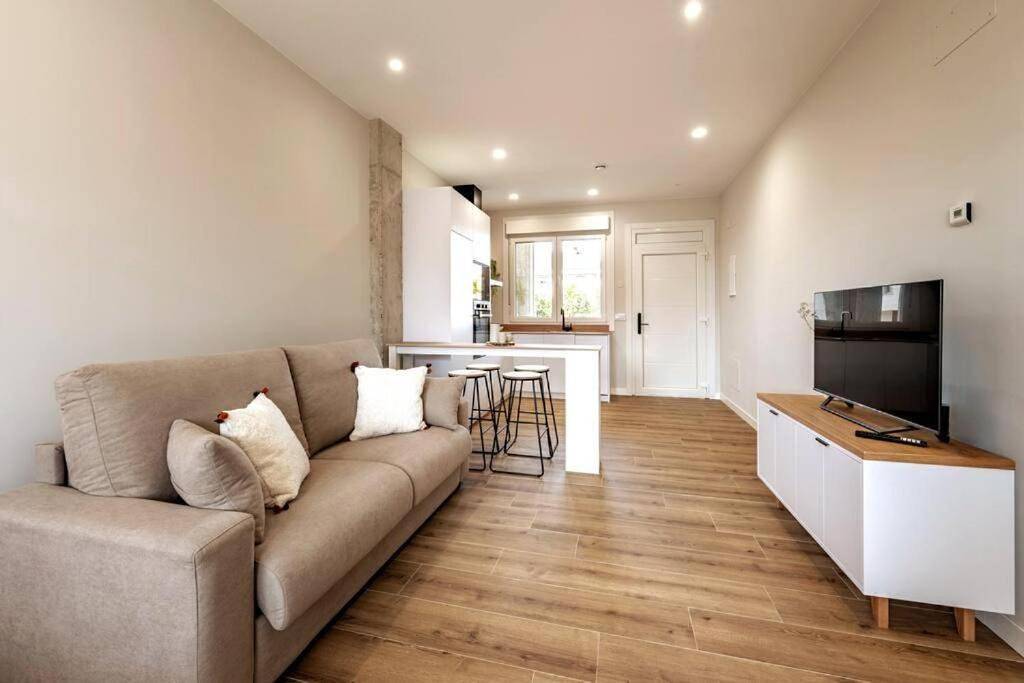 White Tree Rooms and Apartments in O Pedrouzo, O Pino