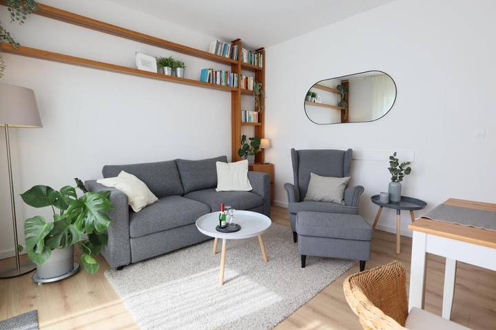 Ferienwohnung für 2 Personen, mit Balkon und Terrasse sowie Garten und Ausblick