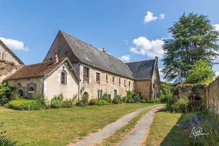 Location de vacances pour 12 personnes, avec Jardin à Pont-de-Ruan