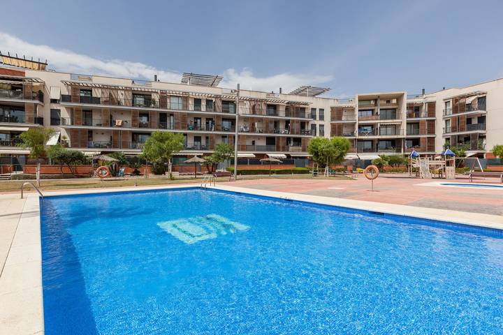Apartamento para 6 personas, con Balcón y Piscina para niños