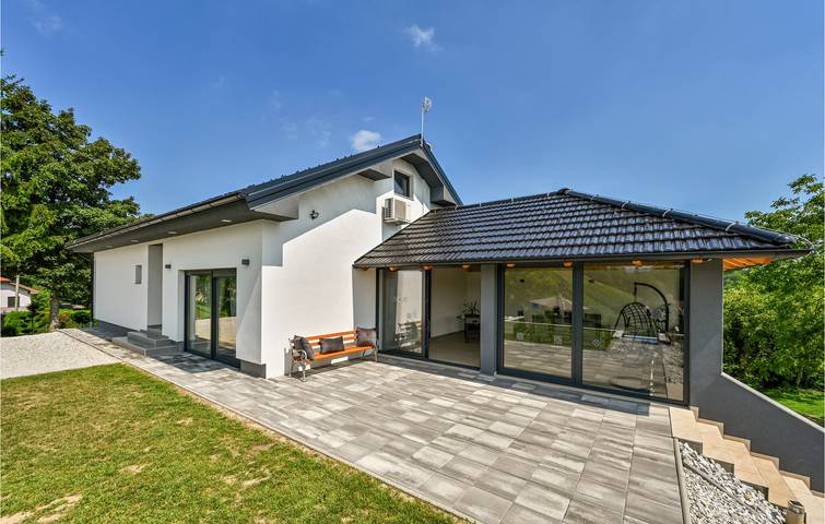 Gemütliche 2-Zimmer-Wohnung mit Pool, Terrasse und WLAN in der Nähe des Flusses Plitvica in Varazdin