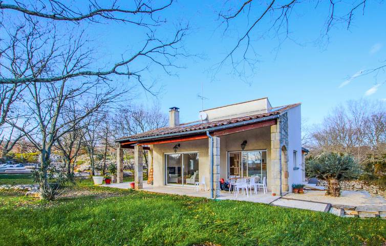 Location de vacances pour 7 personnes à Lussas