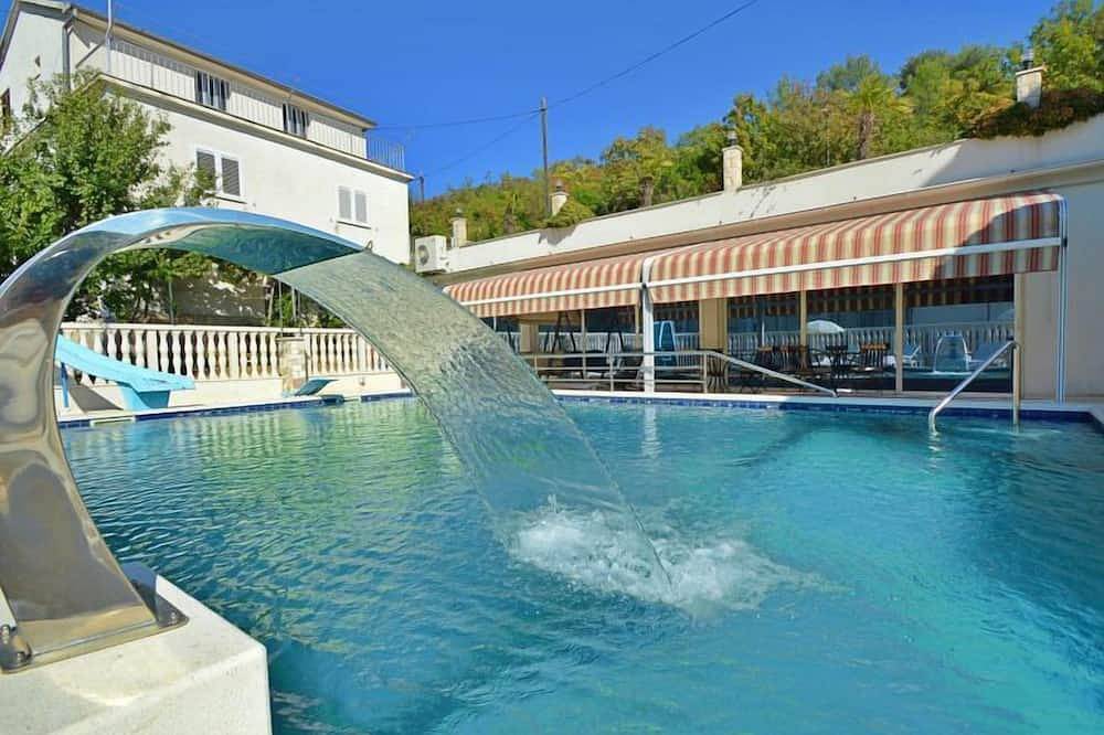 Ganze Wohnung, Ferienwohnung Ojdana in Raslina, Šibenik-Knin