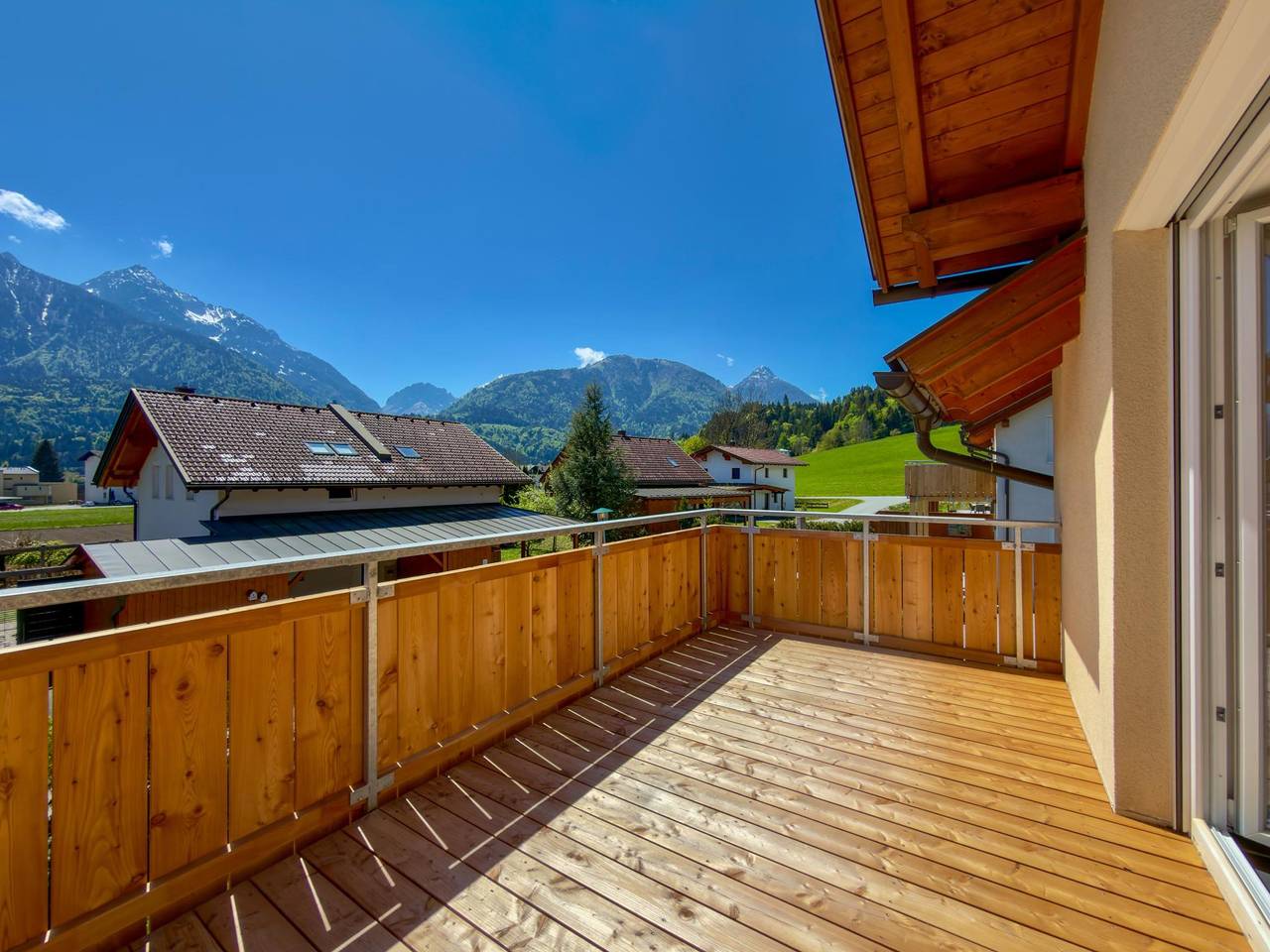 Ruim vakantiehuis bij de skipiste met balkon in Gailtaler Alpen, Kötschach-Mauthen
