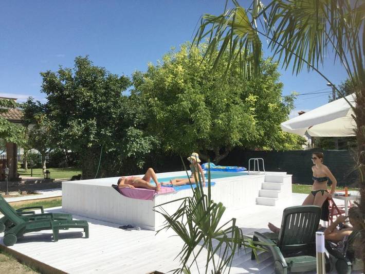 Bed and breakfast per 3 persone, con idromassaggio e giardino nonché piscina - 1